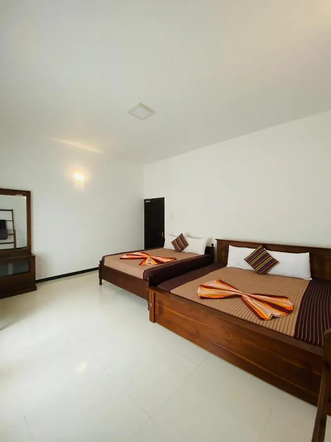 Optimum Residencies Bed and Breakfast Negombo Sri Lanka