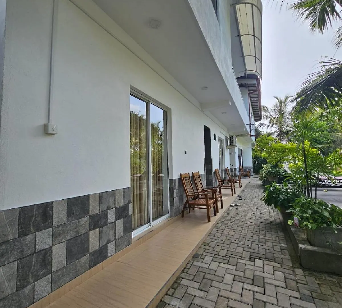 Optimum Residencies Bed & Breakfast Negombo 0*,  Sri Lanka