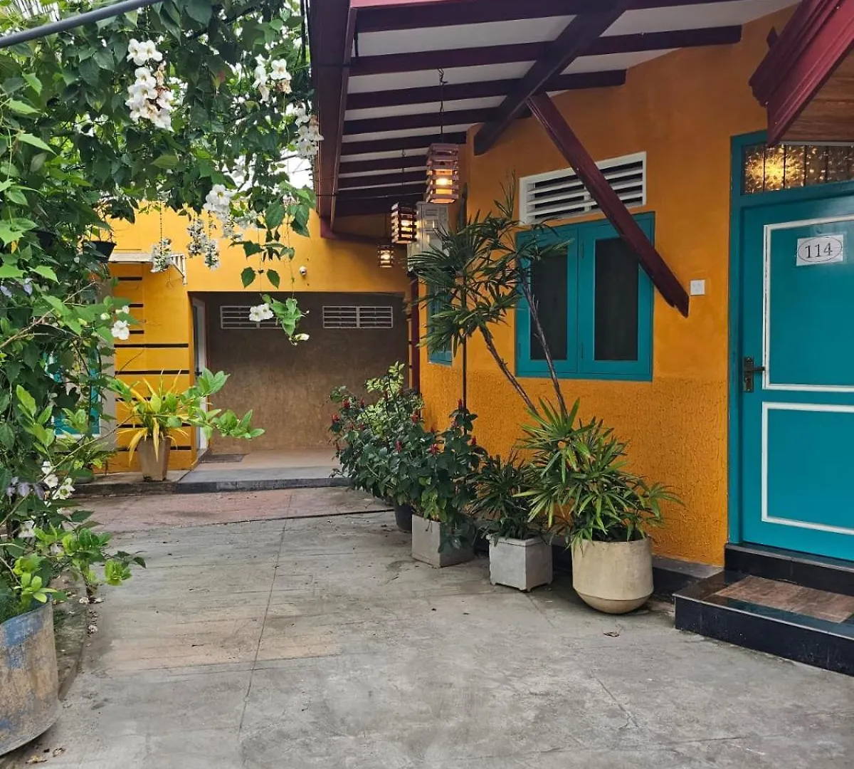 Optimum Residencies Bed & Breakfast Negombo Sri Lanka
