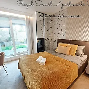 royal-smart-apartments-cracow.krakowhotelspoland.com/