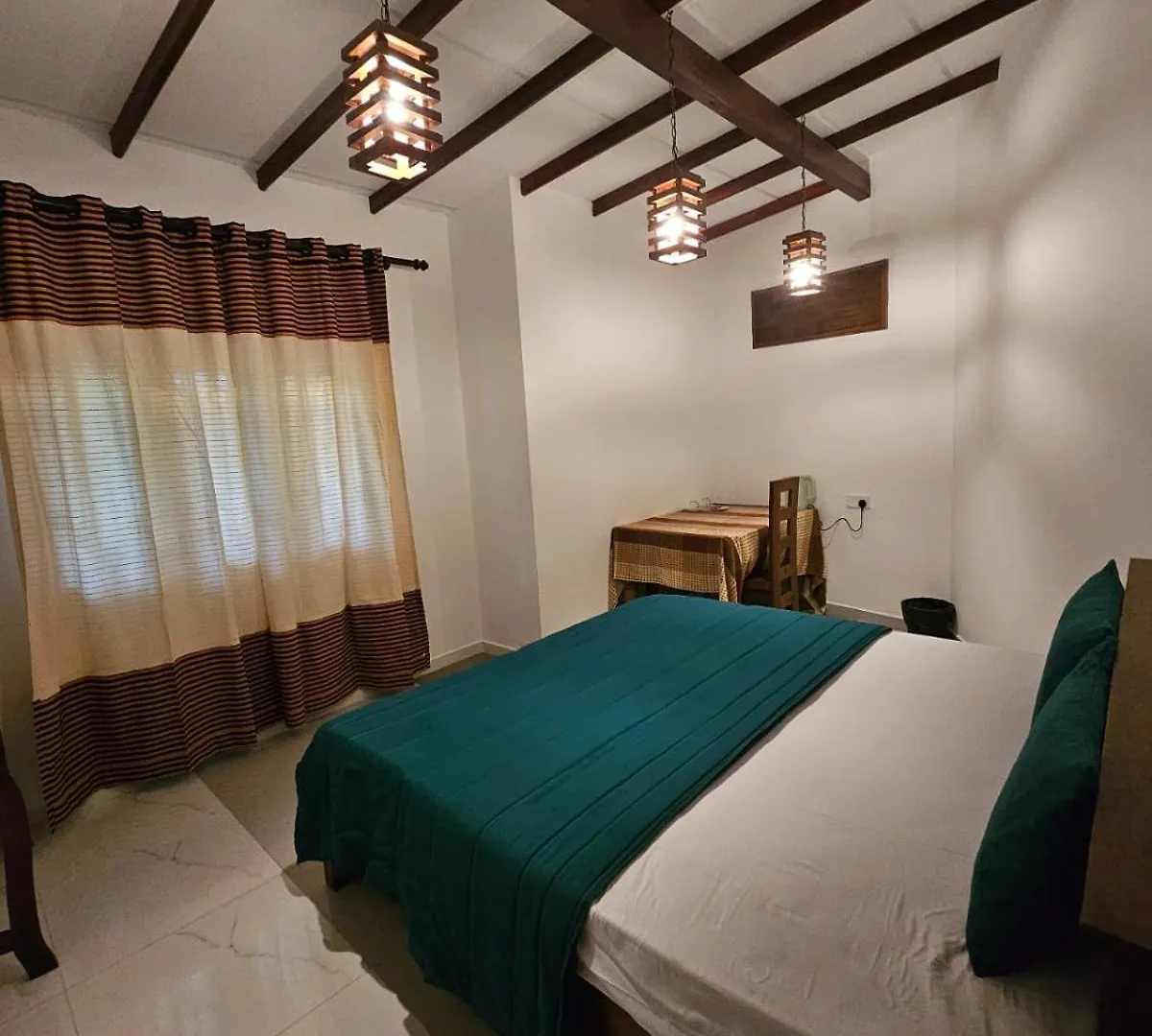 Optimum Residencies Bed and Breakfast Negombo