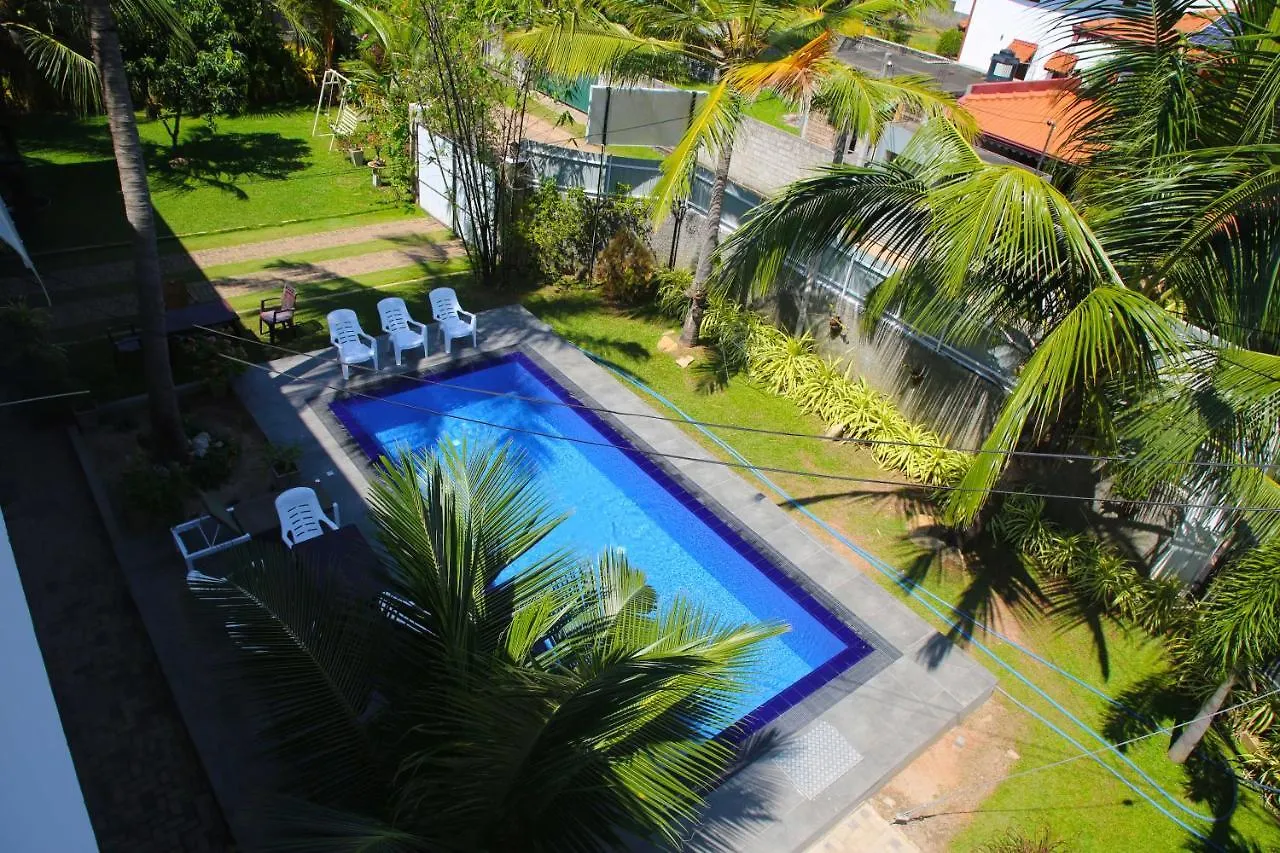 לינה וארוחת בוקר נגומבו Optimum Residencies 0*,