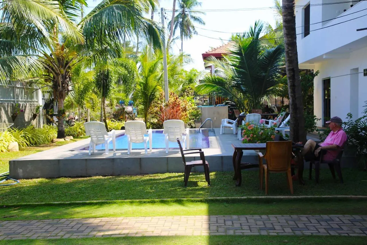 Optimum Residencies Bed & Breakfast Negombo